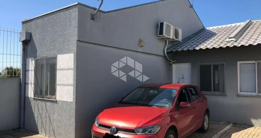 Casa de Condomínio com 2 Quartos e 1 banheiro à Venda, Jardim Iolanda