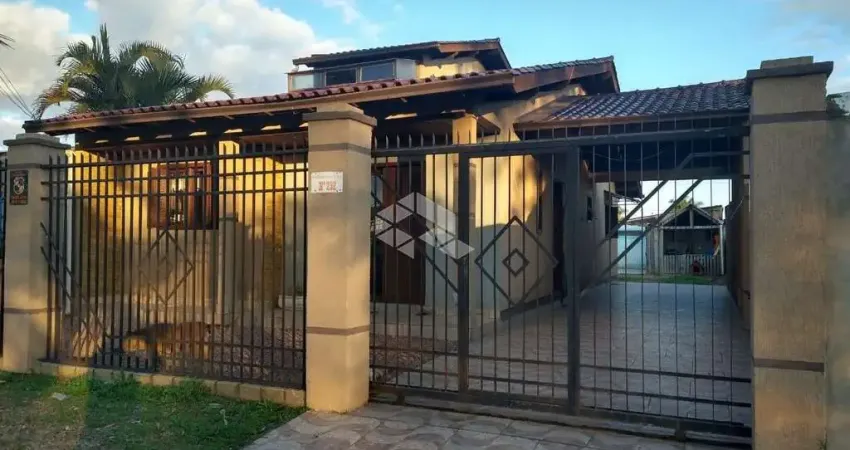 Casa com 3 dormitórios à venda, 112 m² por R$ 450.000,00 - Sans Souci - Eldorado do Sul/RS