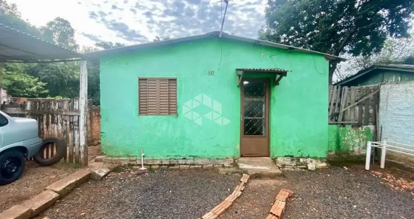 Casa com 1 quarto à venda na Mario Jardim, 280, Morada da Colina, Guaíba