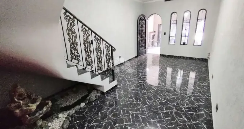 CASA NA CIDADE PATRIARCA COM 4 QUARTOS