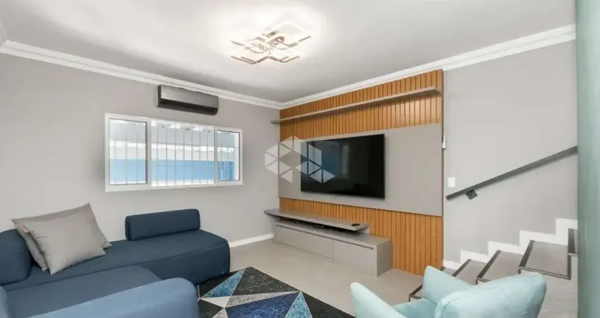 SOBRADO EM INDIANOPOLIS COM 3 DORMITÓRIOS E UMA SUITE
