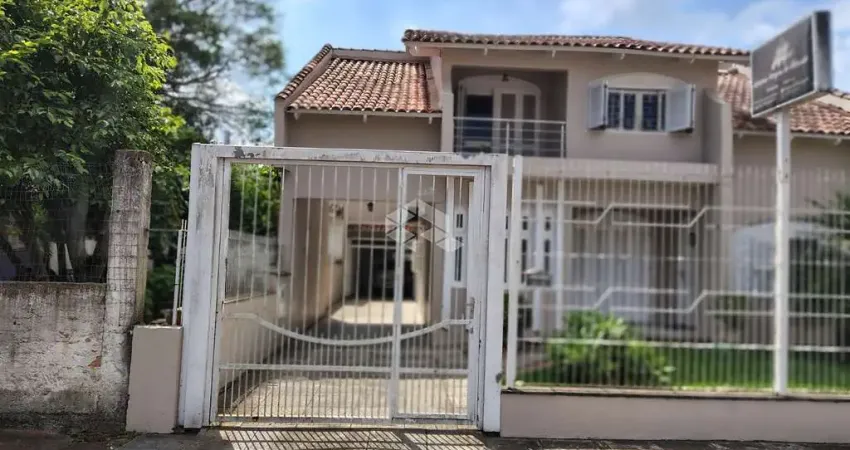 Sobrado 254m² 05 dormitórios, 05 vagas no Bairro Nossa Senhora das Graças em Canoas