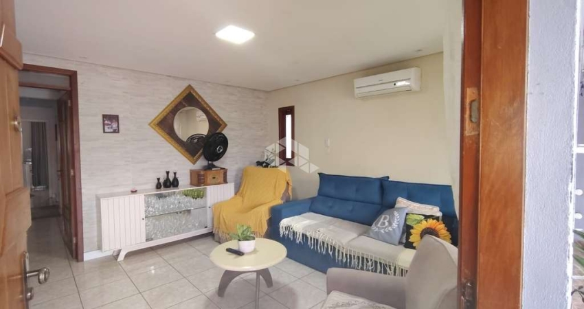 Residencia terrea com 3 dormitórios, 3 banheiro, e edicula com mais 02  dormitorios na Estancia Velha em Canoas