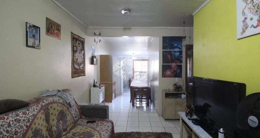 Casa 50m² 02 dormitórios, 02 vagas cobertas no Bairro Ozanan em Canoas