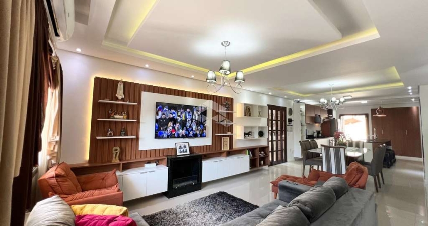 Casa 3 dormitórios 149m² privativos sendo 2 suítes reformada bairro Fátima Canoas