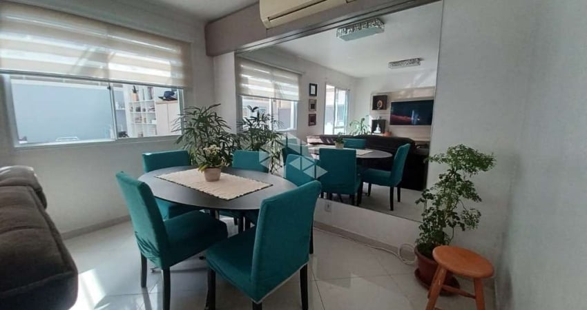 Casa Sobrado em Condomínio, 3 dormitórios sendo 1 suíte, 2 vagas Marechal Rondom/CANOAS