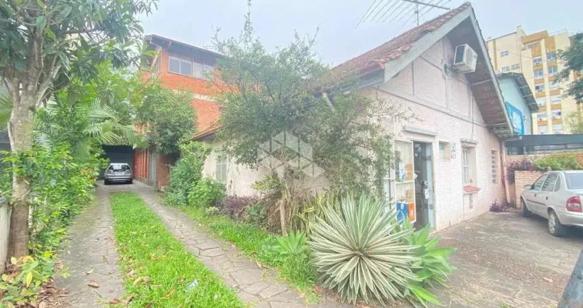 Sobrado + casa comercial + prédio industrial em um terreno de 670m² bem no coração de Novo Hamburgo