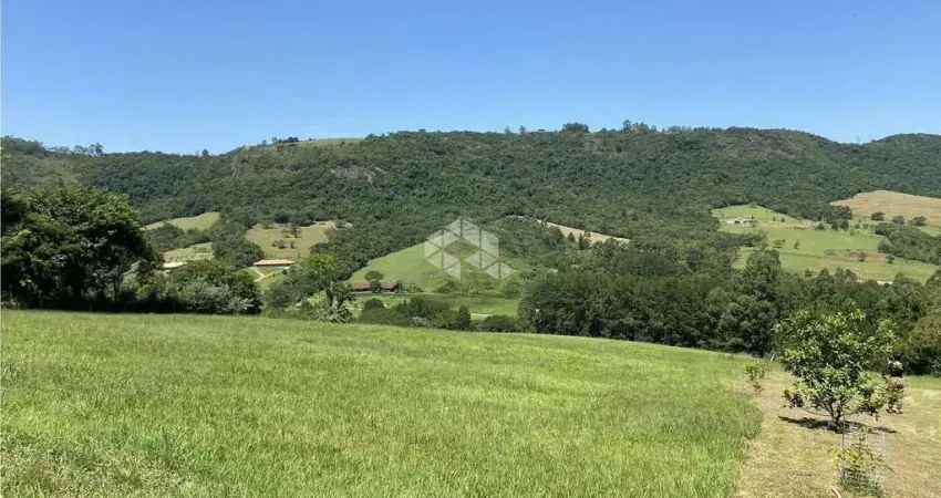 Terreno à venda na Estrada do Quilombo, 1000, Lomba Grande, Novo Hamburgo