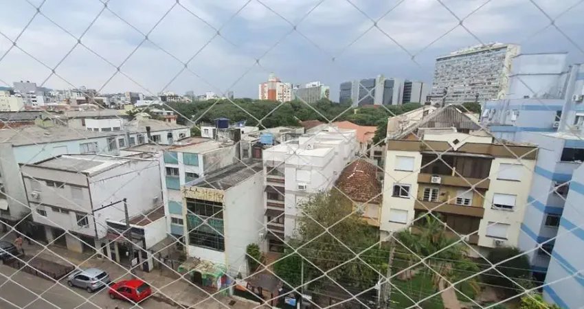 Apartamento Jk reformado na Cidade Baixa próximo a Redenção, UFRGS, Santa Casa e Tribunais