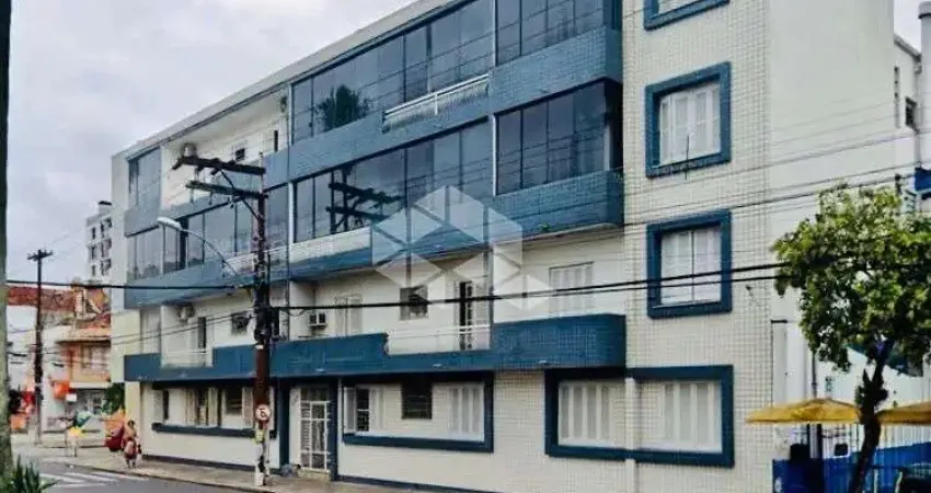 Apartamento 3d com garagem no Menino Deus