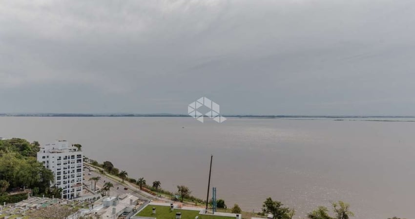 Apartamento 3 dormitórios com 2 garagens em condomínio com Infra completa no Cristal junto a Orla do Guaíba