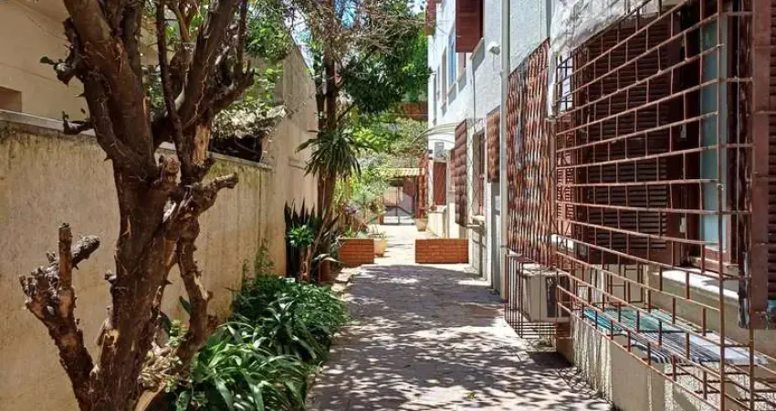 Apartamento de 1 dormitório, próximo shopping praia de belas no bairro menino deus