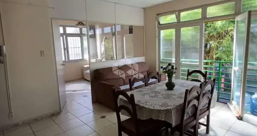 Apartamento de 3 dormitórios, possibilidade do 4º, com garagem no Bairro Petrópolis próximo a Av. Protásio Alves e Bourbon Ipiranga