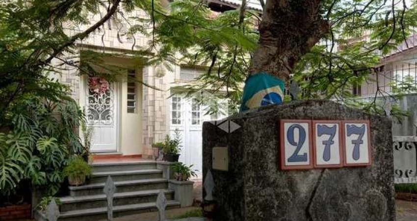 Casa com 3 quartos à venda na Rua São Francisco da Califórnia, 277, Higienópolis, Porto Alegre
