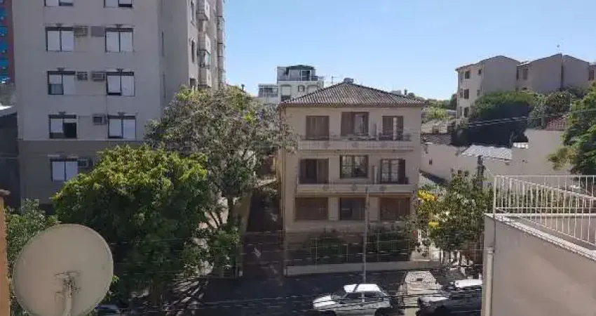 Apartamento 3 dormitórios/Quarto. Ensolarado .Prédio com Elevador.