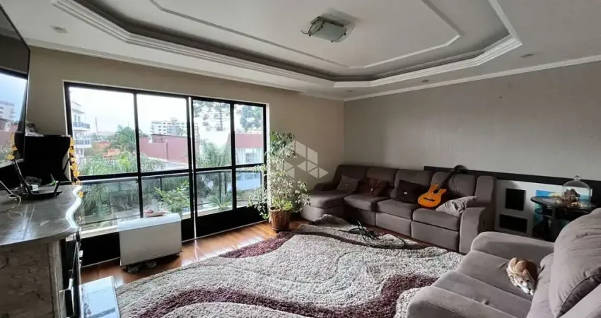 Apartamento á venda com 3 Suítes no centro de Vacaria|RS