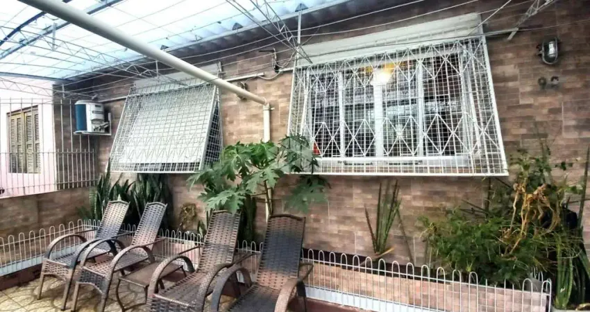 Casa à venda no Morro Santana com 3 quartos, garagem fechada