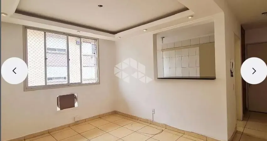 Apartamento à venda, reformado, 2 quartos, na Baltazar de Oliveira Garcia.