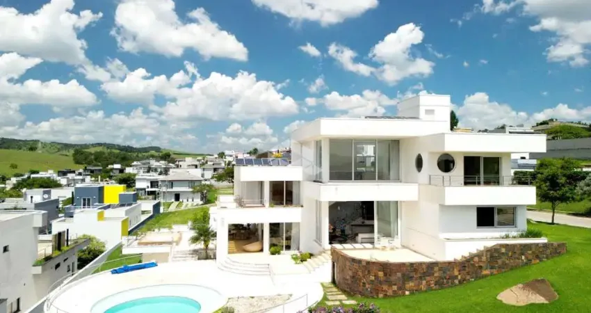 Casa de Luxo à venda no Condomínio Figueira Garden em Atibaia-SP com 5 suítes