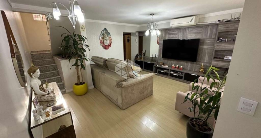 Casa de 4 dormitórios no Bairro Farrapos em Porto Alegre