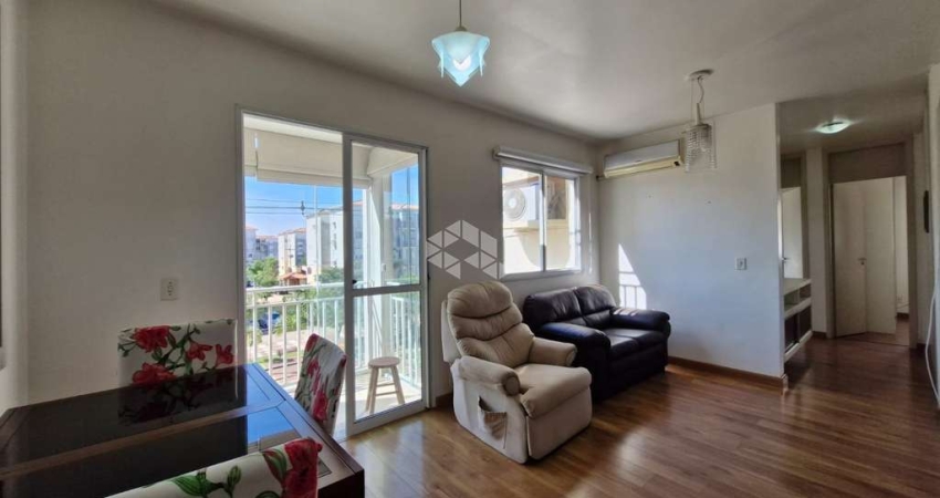 Apartamento de 3 dormitórios e 1 vaga de garagem no bairro Huamitá, em Porto Alegre.