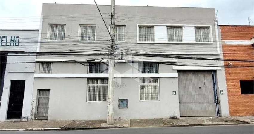 Deposito com 12 Vagas de Garagem no Bairro Floresta, em Porto Alegre