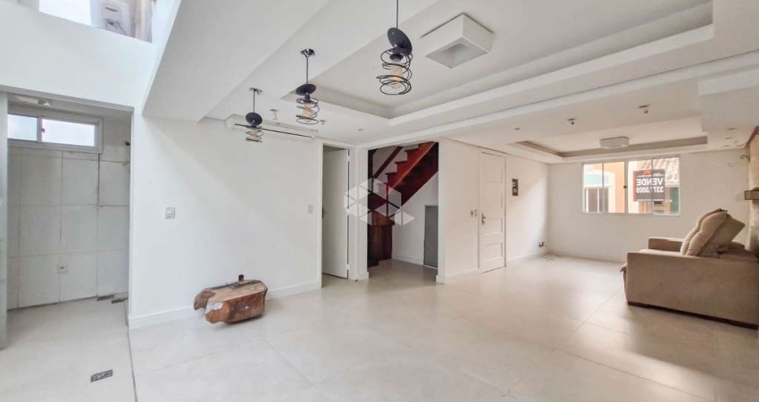 Apartamento 4 Dormitorios no Bairro Humaita em Porto Alegre