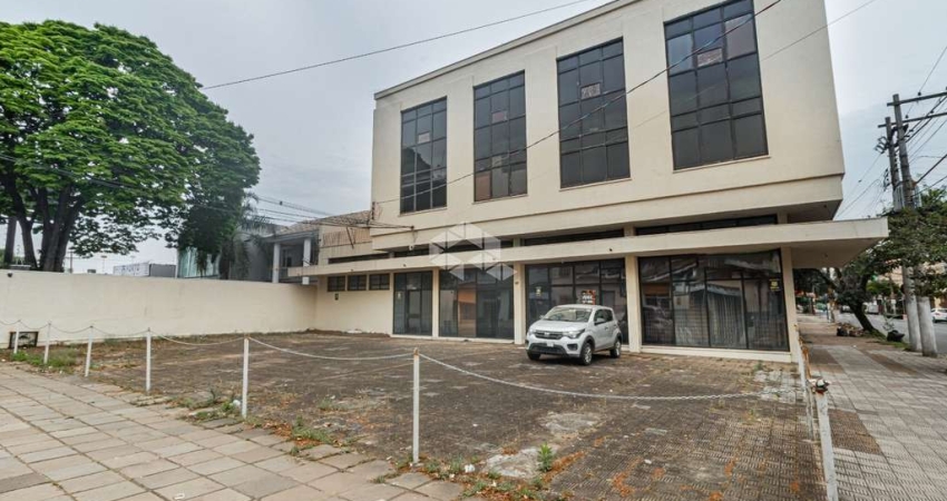 Predio comercial no Bairro Navegantes, em Porto Alegre
