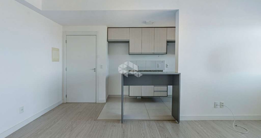 Apartamento de 2 dormitórios,  1 vaga de garagem Bairro Humaitá, em Porto Alegre.