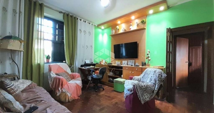 Apartamento 2 dormitórios, mobiliado, com pátio, churrasqueira no Passo Dareia, em Porto Alegre. Aceita financiamento e FGTS.