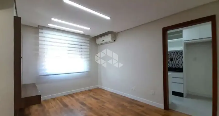 Apartamento 2 dormitórios, semimobiliado, no bairro Jardim Lindóia, em Porto Alegre. Aceita financiamento e FGTS.