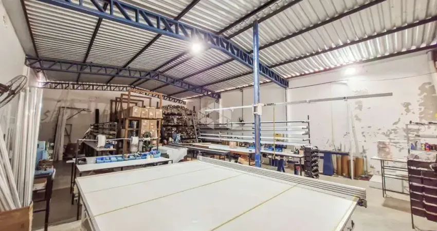 Barracão / Galpão / Depósito à venda na Avenida Assis Chateaubriand, 535, São Sebastião, Porto Alegre