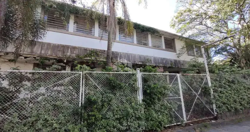 Excelente pavilhão localizado no bairro navegantes em porto alegre.