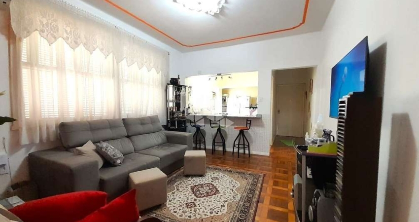 Apartamento 3 dormitórios, reformado, sacada, no bairro São Geraldo, em Porto Alegre. Aceita financiamento e FGTS.