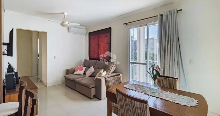 Apartamento com sacada, 3 dormitórios, 1 suíte, e 1 vaga de Garagem, em Porto Alegre