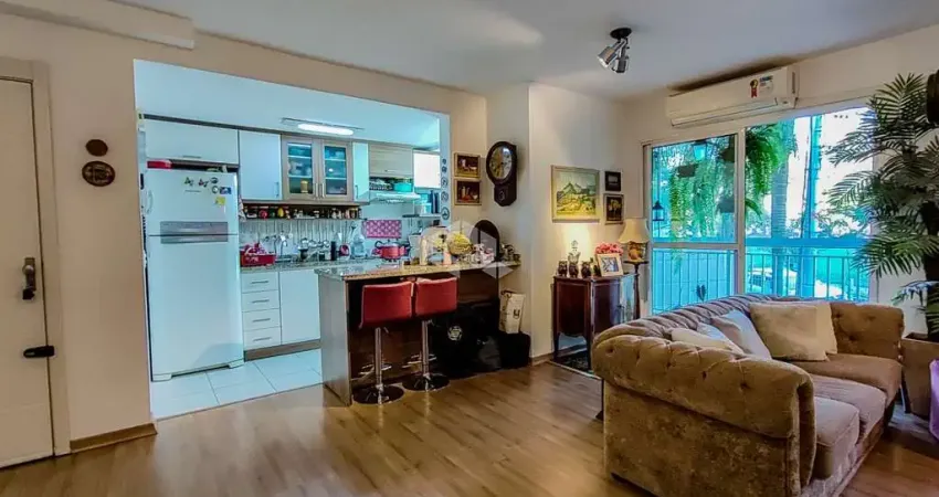 Apartamento de 3 quartos, com sacada, no bairro Araçaí, em Porto Alegre!