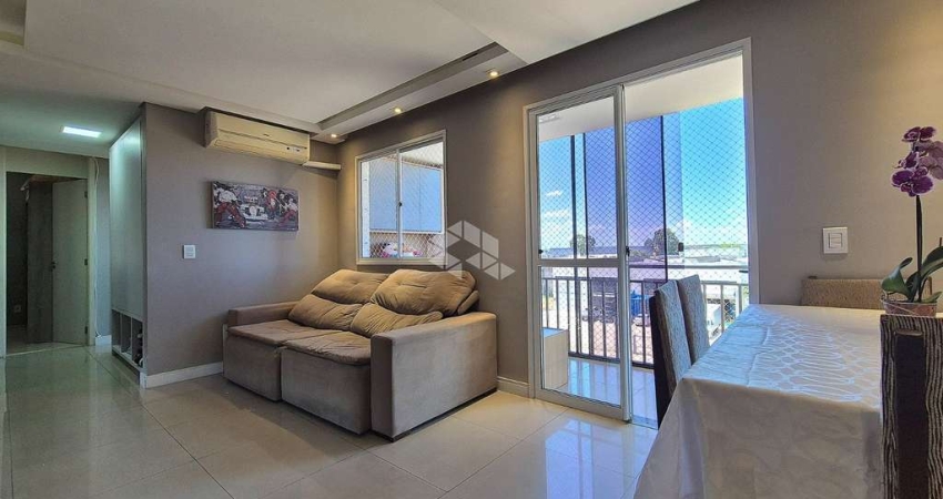 Apartamento 3 dormitórios, sendo 1 suíte, andar alto, excelente posição do sol, vista livre, móveis planejados em excelente padrão.