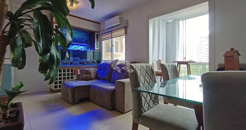 Apartamento 3 Dormitórios sendo 1 suíte, com sacada e 1 vaga no bairro Humaitá em Porto Alegre