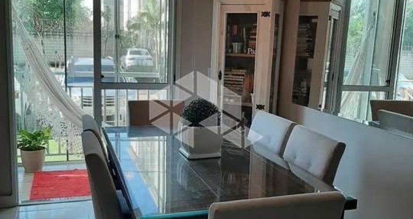 Apartamento com Sacada / 3 Dormitórios / 1 Suíte / 1 Vaga / Humaitá / Porto Alegre / RS