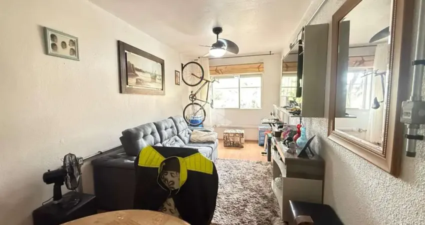 Apartamento de 1 dormitório e 1 vaga de garagem, localizado no bairro Humaitá, em Porto Alegre.