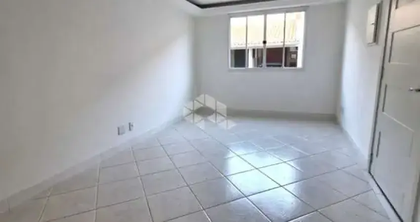 Casa com 4 dormitórios e 2 vagas de garagem, no bairro humaitá, em porto alegre.