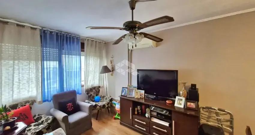 Apartamento de 2 dormitórios, no bairro Floresta, em Porto Alegre.