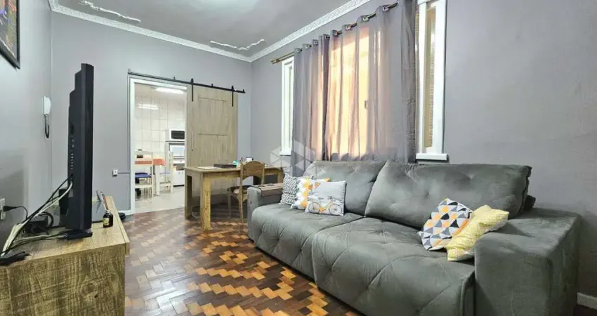 Apartamento Garden de 2 dormitórios no Bairro São João em Porto Alegre.