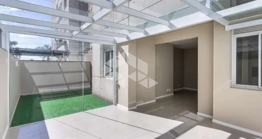 Apartamento térro com pátio, 2 dormitórios, Humaitá - Porto Alegre