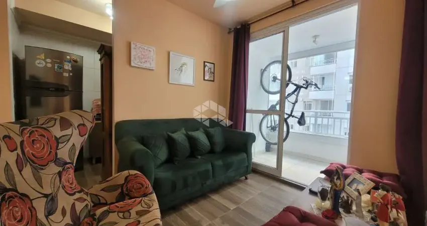 Lindo apartamento de 2 dormitórios com closet no Humaitá, Porto Alegre.