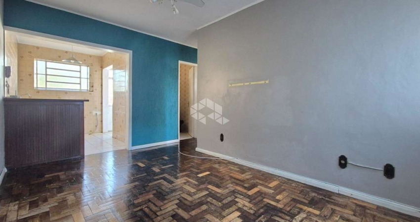Apartamento de 2 dormitórios, no bairro Humaitá, em Porto Alegre.