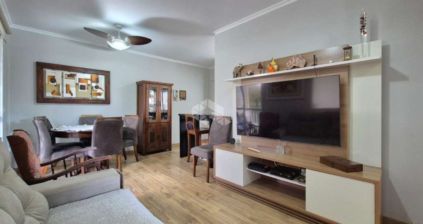 Apartamento Garden, 2 dormitórios e 2 vagas de garagem, no bairro Humaitá, em Porto Alegre.