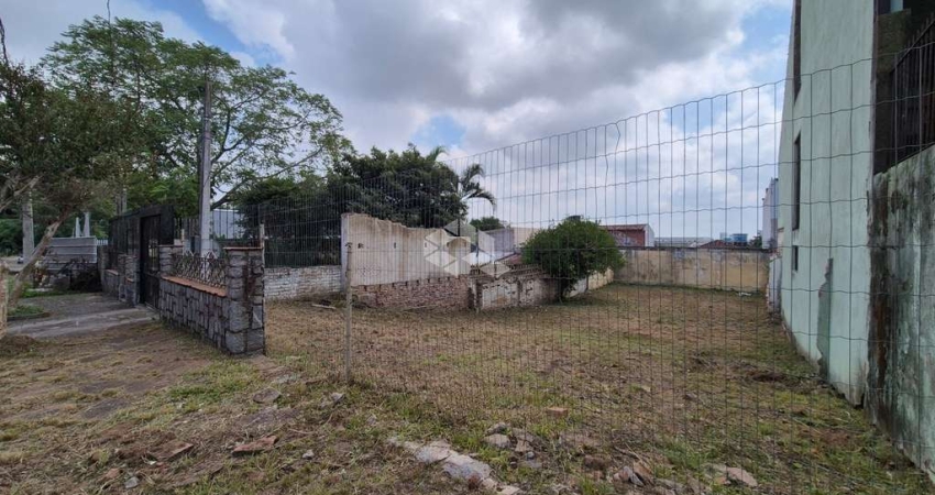 Terreno plano à venda, no Jardim São Pedro, em Porto Alegre.