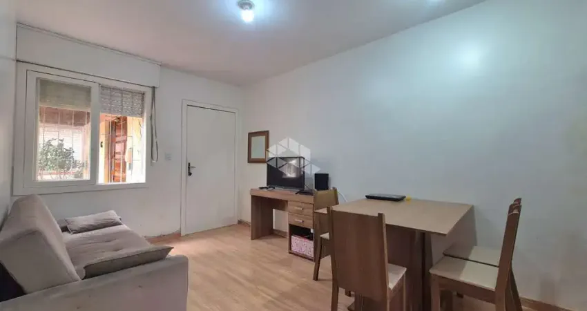 Apartamento de 2 dormitórios, no bairro humaitá, em porto alegre.