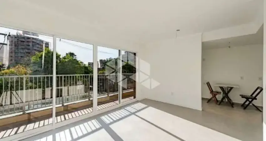 Apartamento garden com 2 dormitórios e 1 vaga de garagem, no bairro Moinhos de Vento, em Porto Alegre.